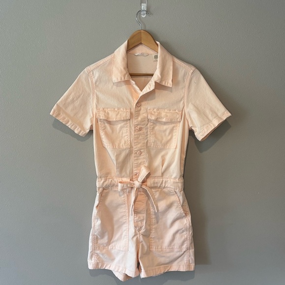 LEVI’S Pale Peach Women’s Button Down Romper with Pockets and Collar Size XS‎ - Picture 1 of 16